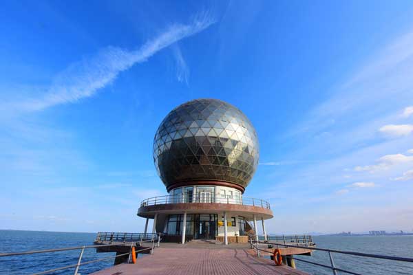 纯玩山东微山湖+台儿庄古城+淄博双飞8日游