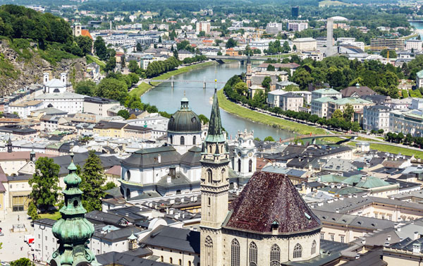 卡航东欧奥捷匈+斯洛伐克四国12天跟团欧洲游重庆出发(赠价值280欧元自费大礼包)