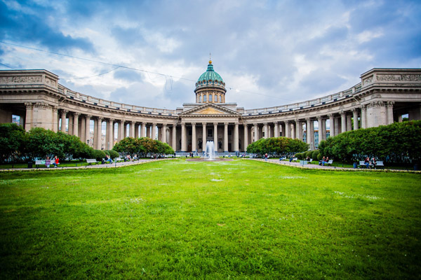 俄罗斯双城莫斯科+圣彼得堡8天游(成都起止/25人精致小团)