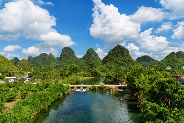 【水墨丹青】桂林阳朔-象鼻山-银子岩-古东瀑布双动4/5日游