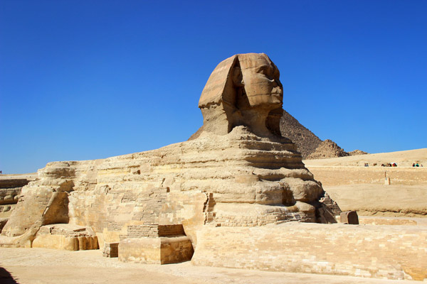 金字塔|世界奇迹,充满神秘魅力 狮身人面像|地球上最为神秘和壮观的古遗迹 埃及国家博物馆|震惊全球的埃及法老图坦卡蒙的宝藏 萨拉丁城堡|浓缩了埃及近千年的沧桑和辉煌