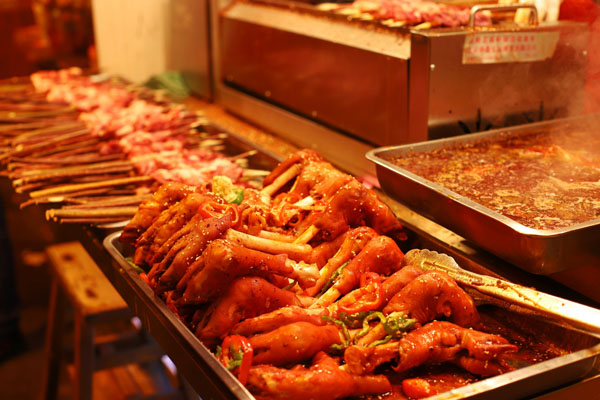 漫步长安城、兵马俑、大唐不夜城、西安博物院、小雁塔、回民街、永兴坊双动4日游