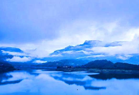 【冰雪王国】瓦屋山、柳江古镇双汽2日游