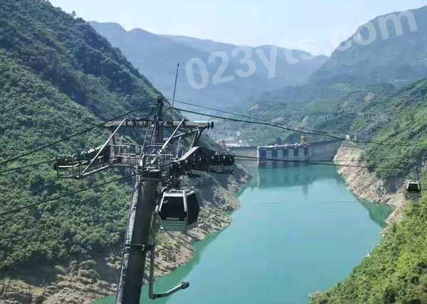 武隆天生三桥-苗族部落-芙蓉洞-芙蓉江2日游