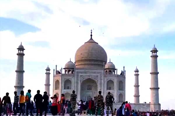 印度尼西亚 雅加达/日惹/泗水 深度9日游(全国联运)